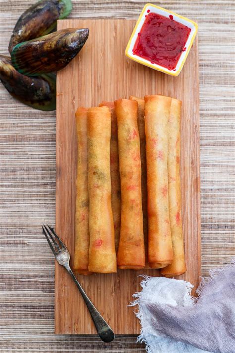 Mixed Seafood Lumpia .